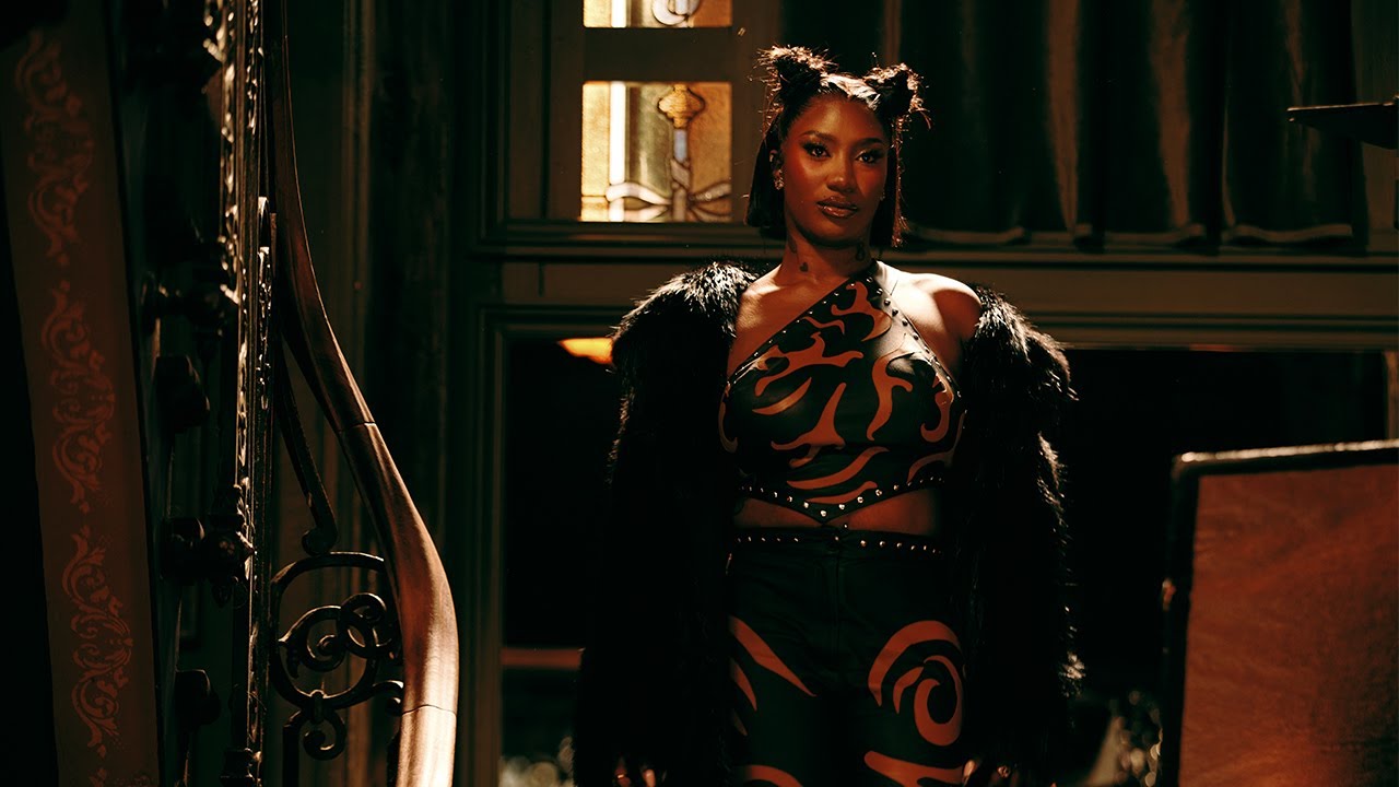 Aya Nakamura - Désarmer (Official Clip) 🎶