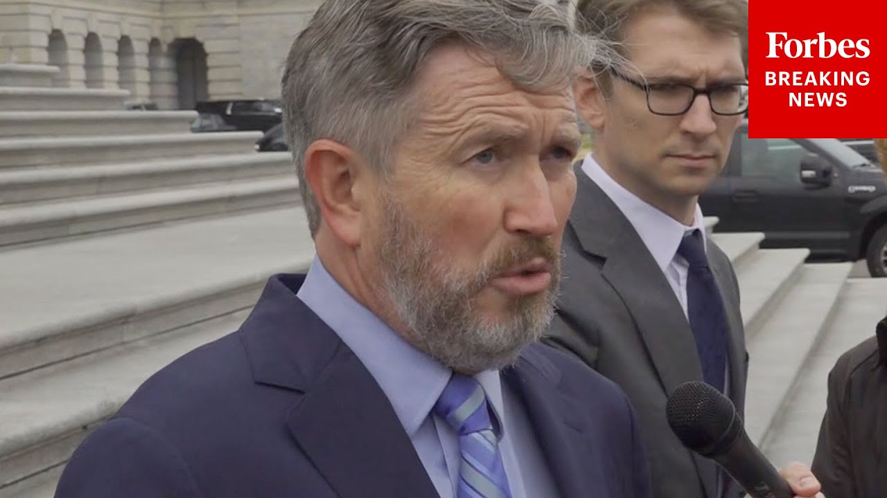 Massie Responds to Trump Attacks & Epstein Files 🕵️♂️