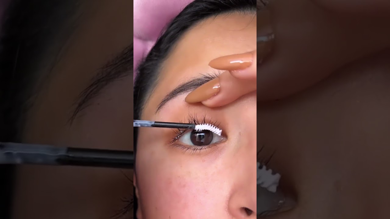 Obsessed with B&Q Fairy Cluster Lashes π