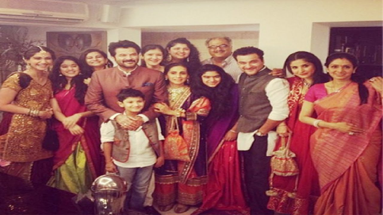 Anil Kapoor's Family Photos with Wife & Kids 📸