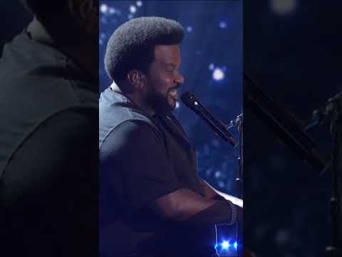 Terry Crews and Craig Robinson sing  A Thousand Miles  😅 #agt