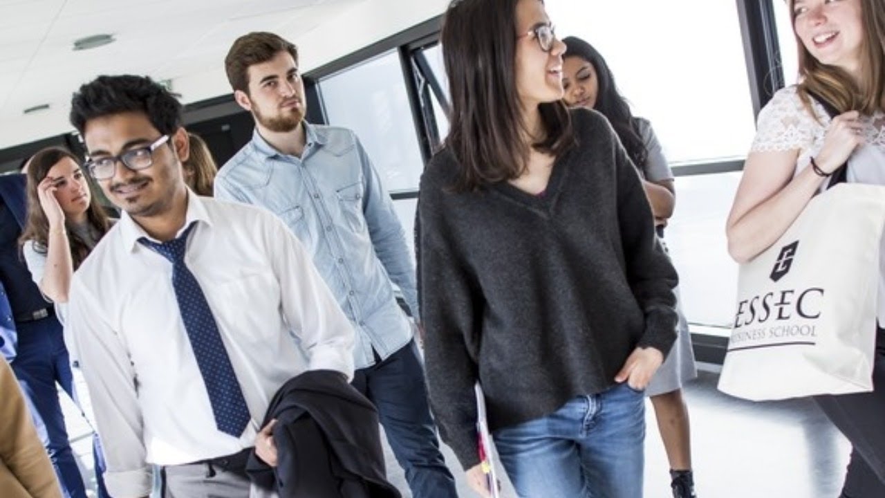 Join Live Q&A on ESSEC’s Global Bachelor of Business 🎓