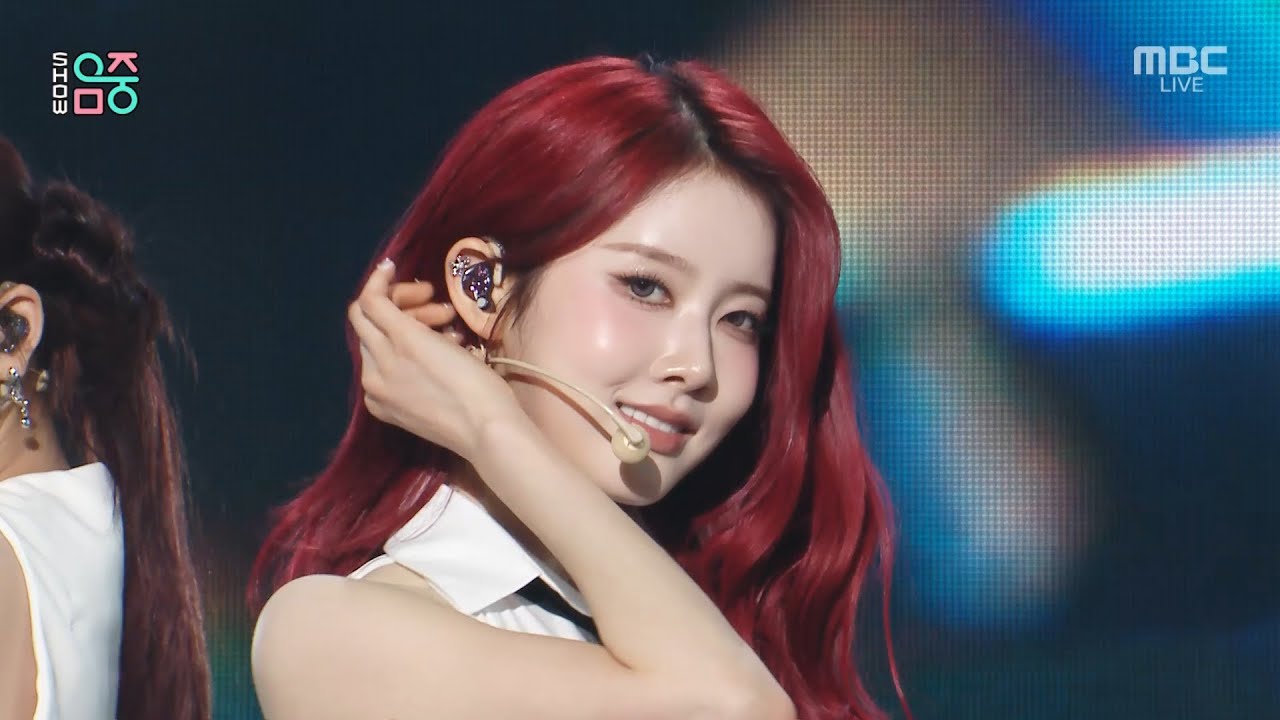 STAYC - BEBE Performance on Show! MusicCore 🎶