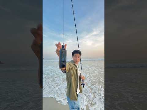 Wasn't expecting to capture that underwater 😅 #Insta360 #fishing #funny #funnyshorts #shorts #fyp