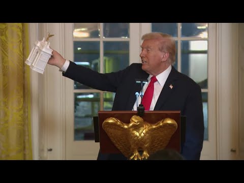 President Trump has fired all six members of the Commission of Fine Arts