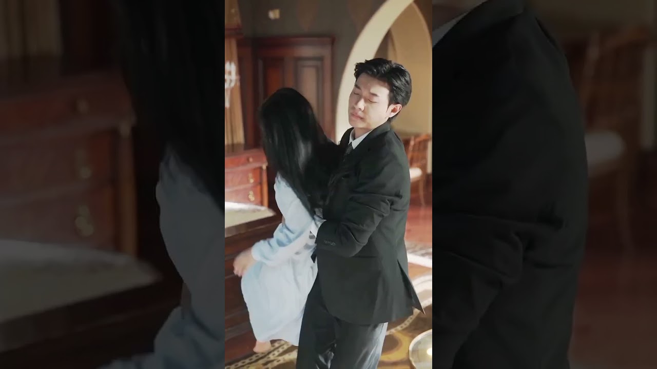 After Flash Marriage, Ma Xiaoyu Becomes Boss's Pawn 🎬