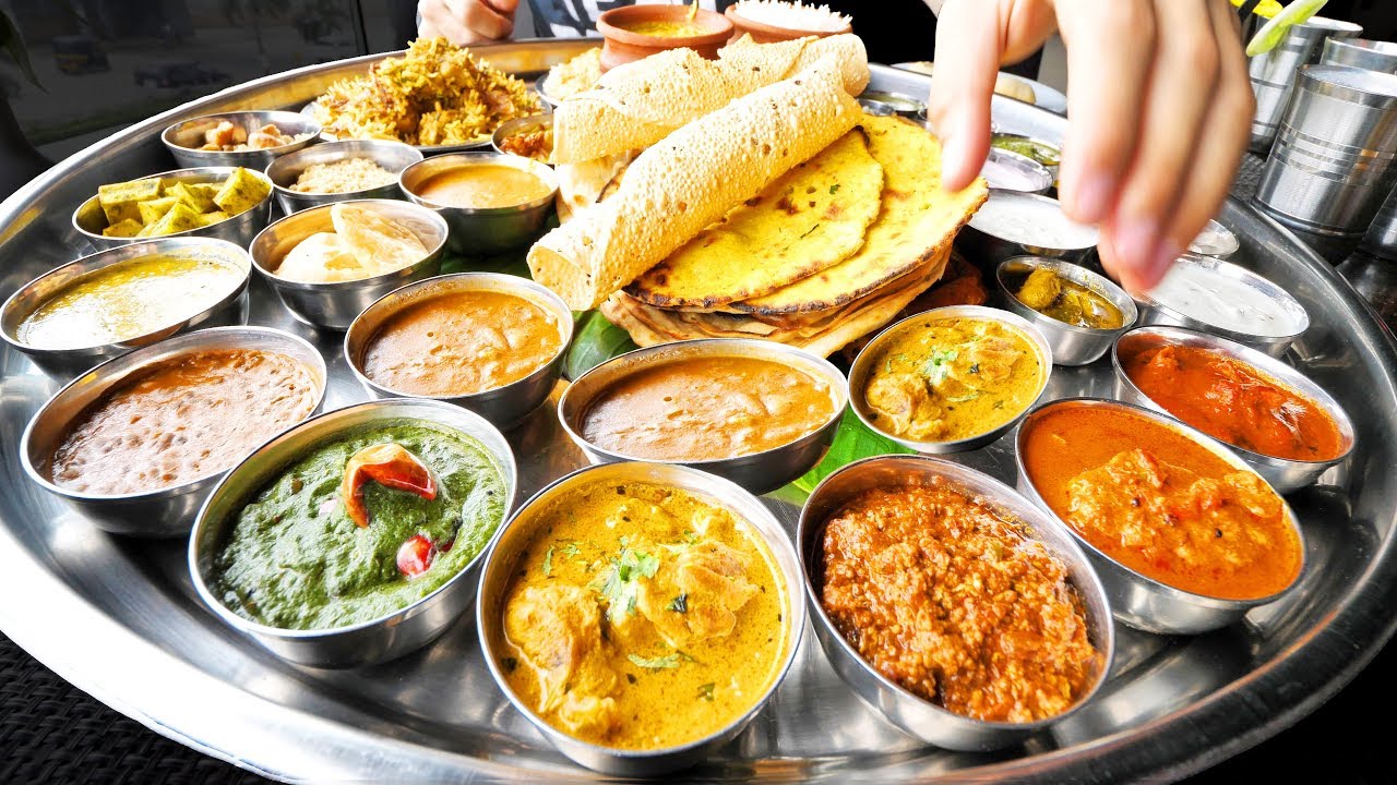 Curry Heaven: Mumbai's Largest Thali & Street Food 🍛