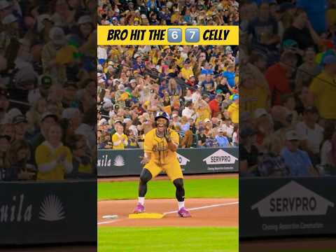 EVERYONE was hitting the 6 7 celly! #sports #shorts #67 #dance #baseball #funny #celly #tricks #fun