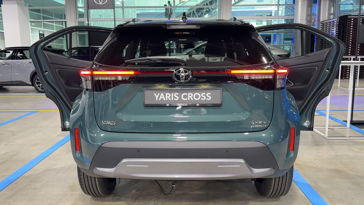 TOYOTA YARIS CROSS 2025/2026 (UPDATED model) - PRACTICALITY test & TRUNK SPACE