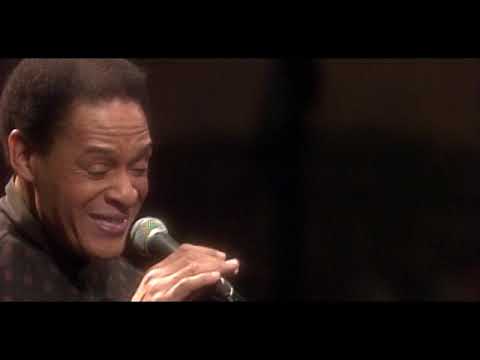 Al Jarreau Performs 'Mas Que Nada' Live 🎶