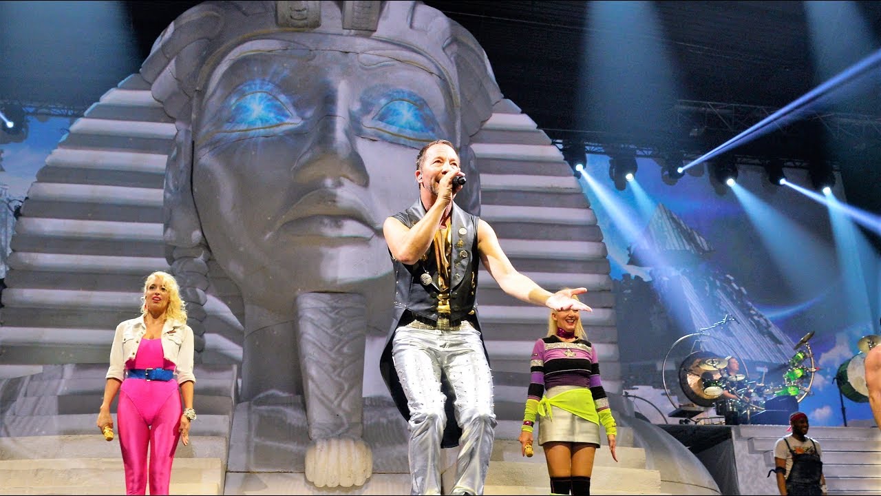 DJ BoBo - Love Is All Around (MYSTORIAL) at Europa-Park Arena