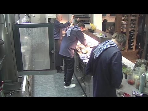 Wat gebeurt er met de 'versgepelde garnalen' in Kortrijk? | Mijn Pop-uprestaurant! | VTM