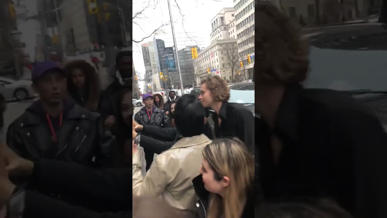 5 seconds of summer in universal music canada's instagram story (14/31) [04/13/18]