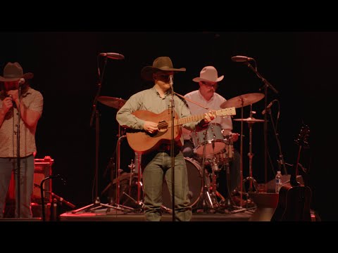 Colter Wall - Motorcycle (Live Performance)
