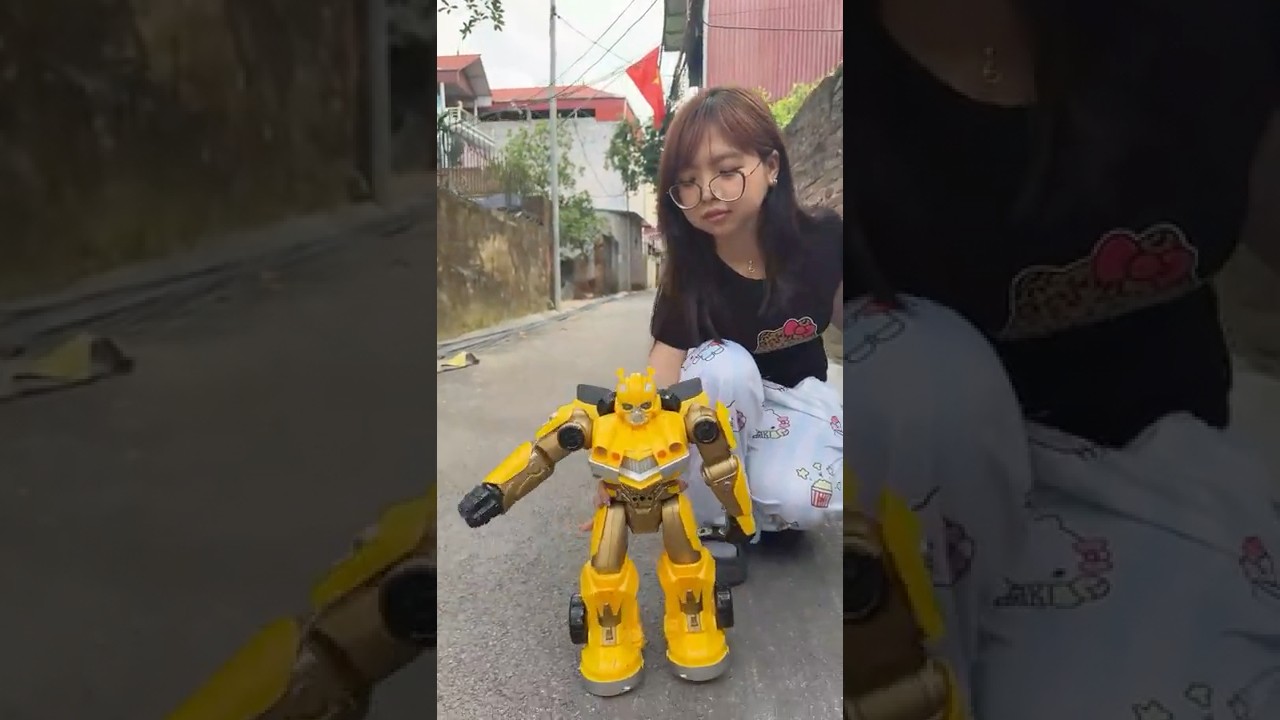 Unboxing the BUMBLEBEE RC Car with a Robot