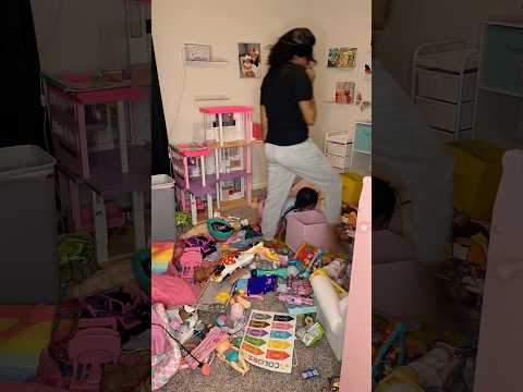 DEEP Clean & Declutter my daughters playroom with me #cleaning #momlife