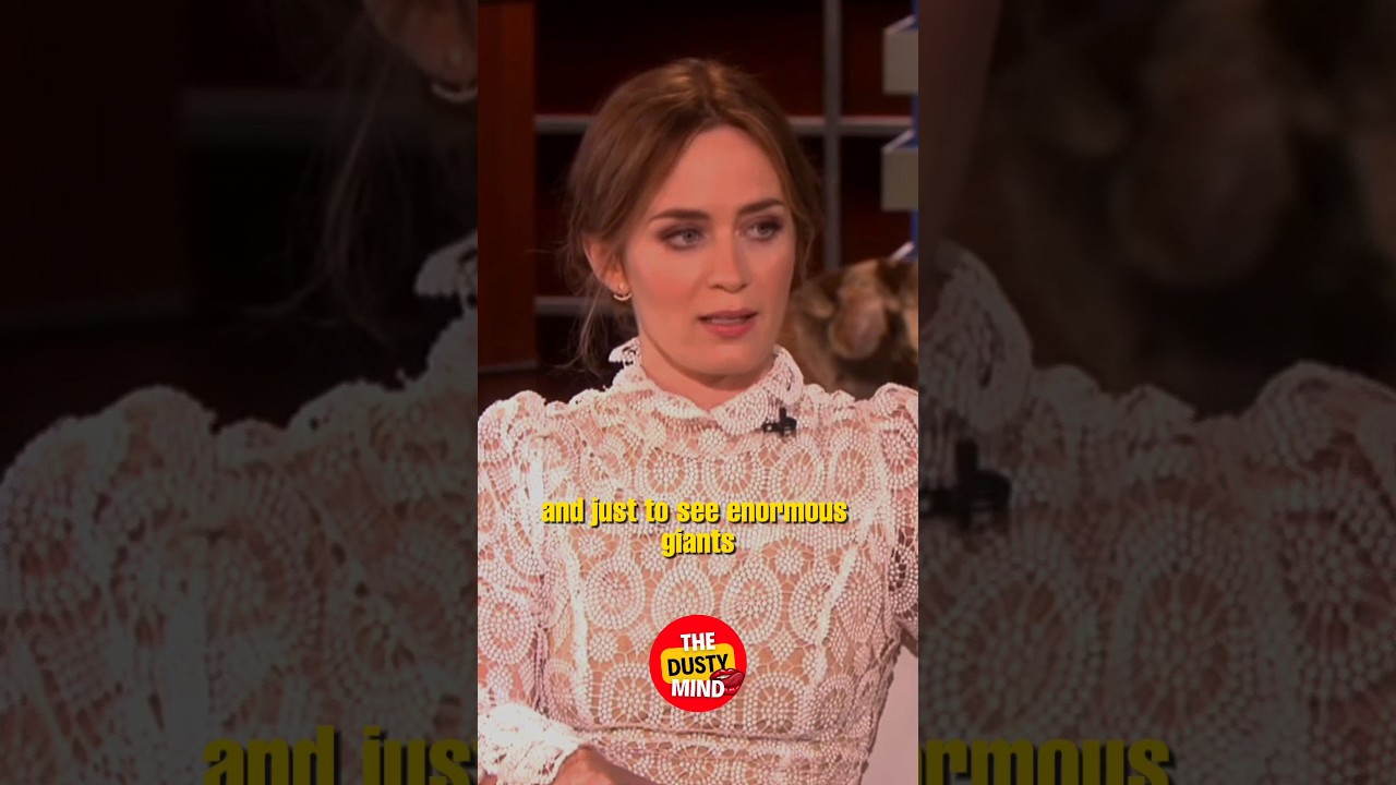 Emily Blunt Trolling John Krasinski’s Family 😝