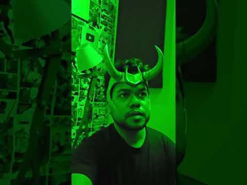 Loki observing Multiverse 😂 | DesiNerd #Shorts #marvel #mcu #loki #funny