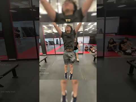Twitch Streamer Tries To Do a Pullup at Iron Forge Gym