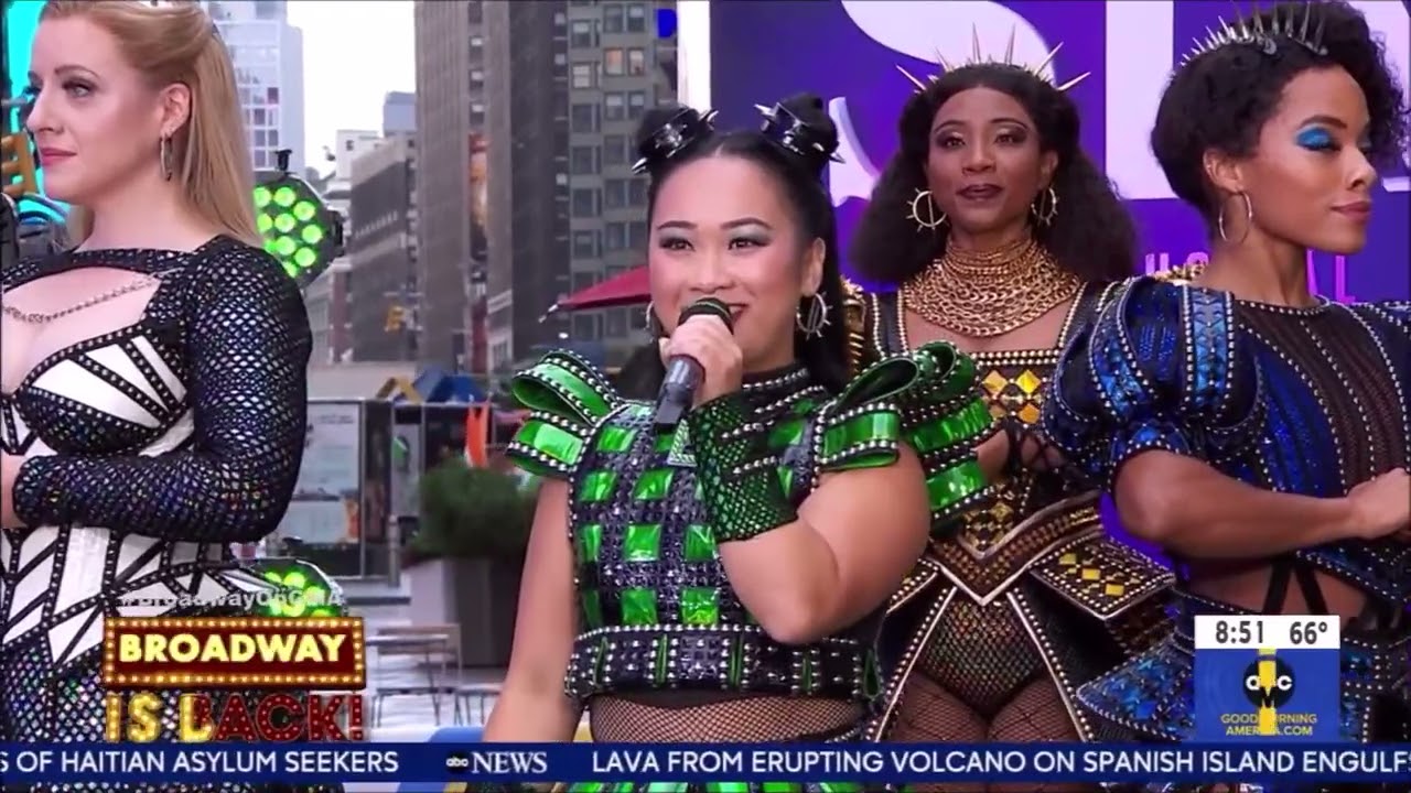 Six Cast Performs Ex-Wives & Broadway Live ๐ถ