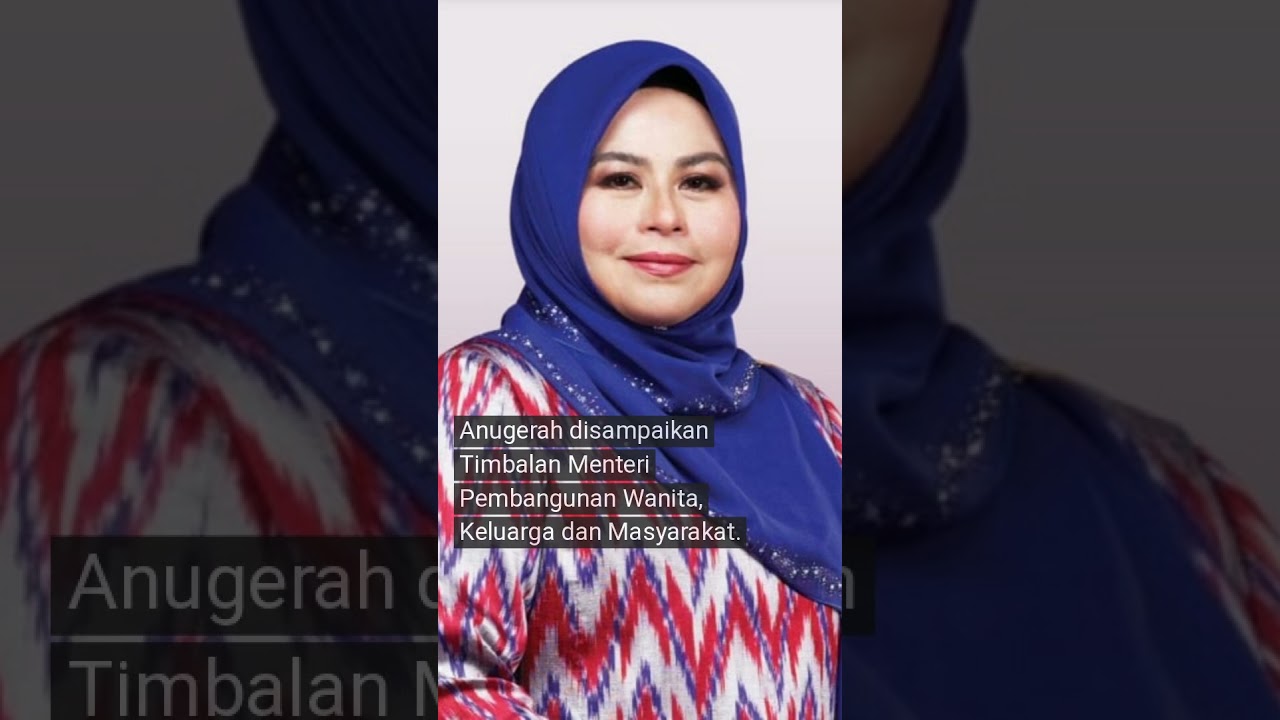 Rita Rudaini Receives Prestigious Mother Icon Award 🌟