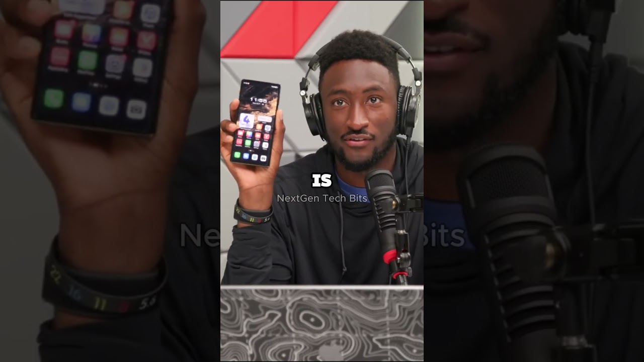 MKBHD Reviews Huawei Mate X3 Foldable 📱