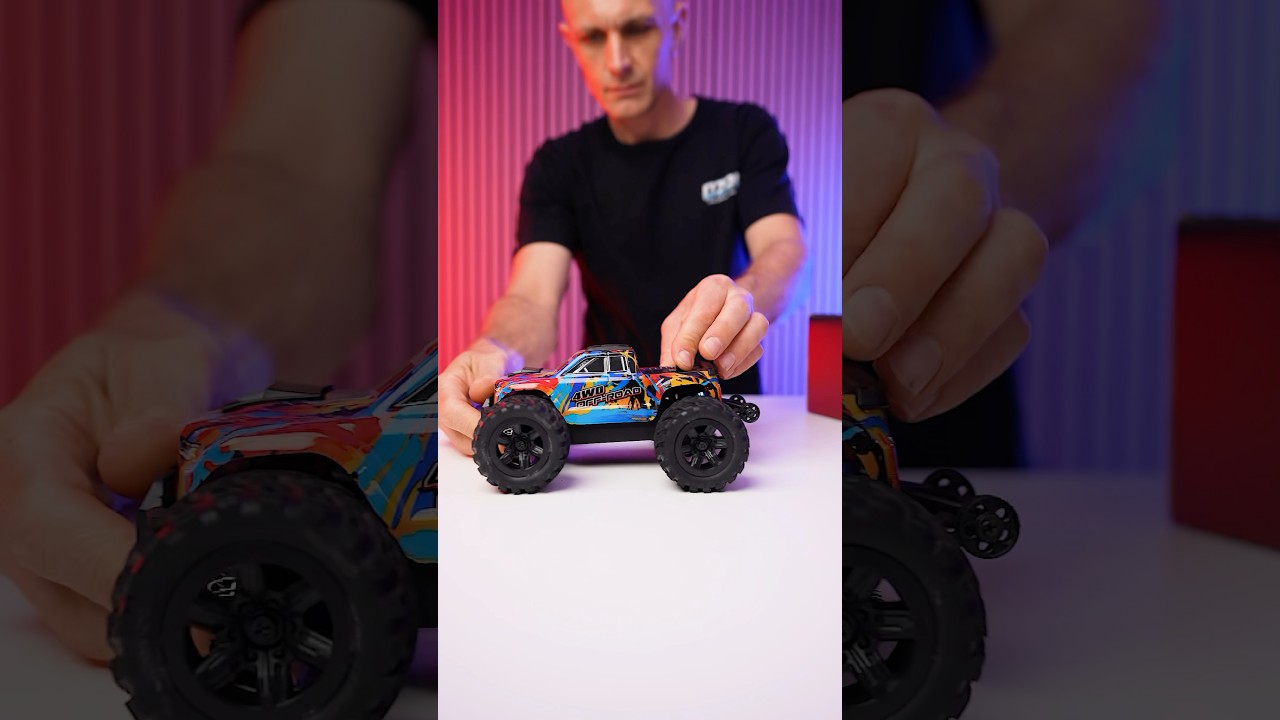 This little monster truck is super quick π¨#rccar #mjx #monstertruck #ozrc