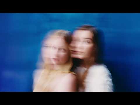emma & matilda - Aaltoihin uupunut (Audiovideo)