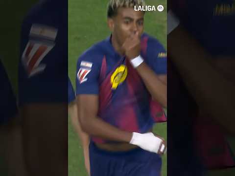 Lamine is in love with Barça 💙❤️ #laligahighlights #fcbarcelona #football #lamineyamal