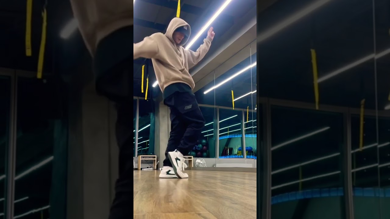 5УТРА - Давай сбежим | Танец (Vova Legend) 🎶