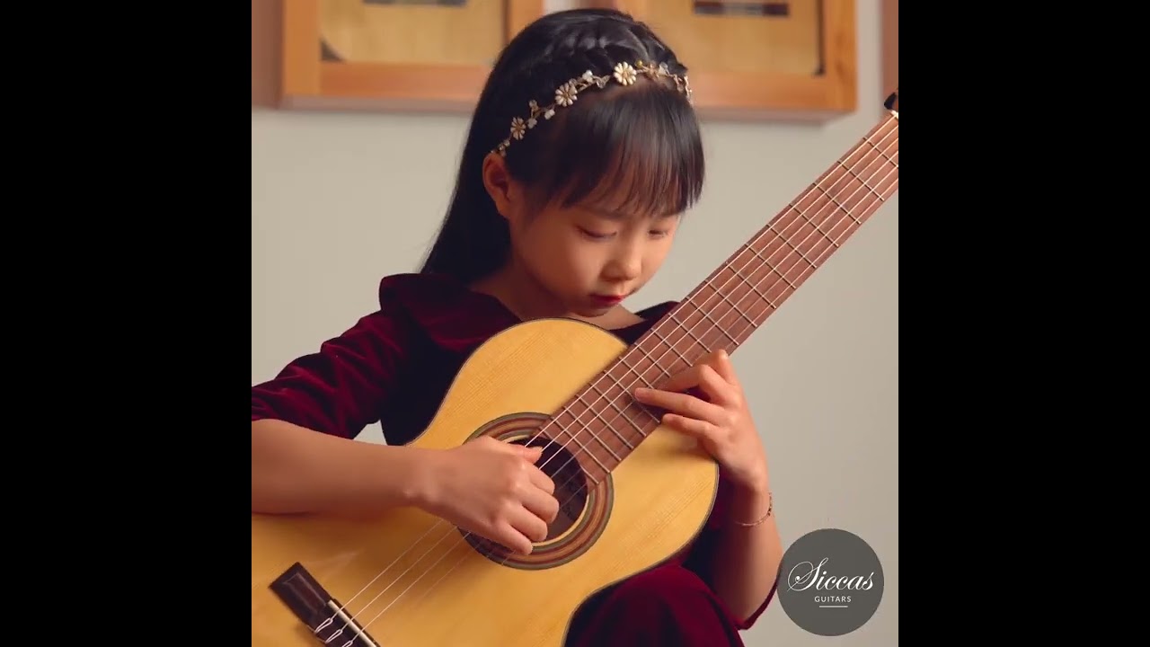 8-Year-Old Guitar Prodigy Plays Paganini 🎸