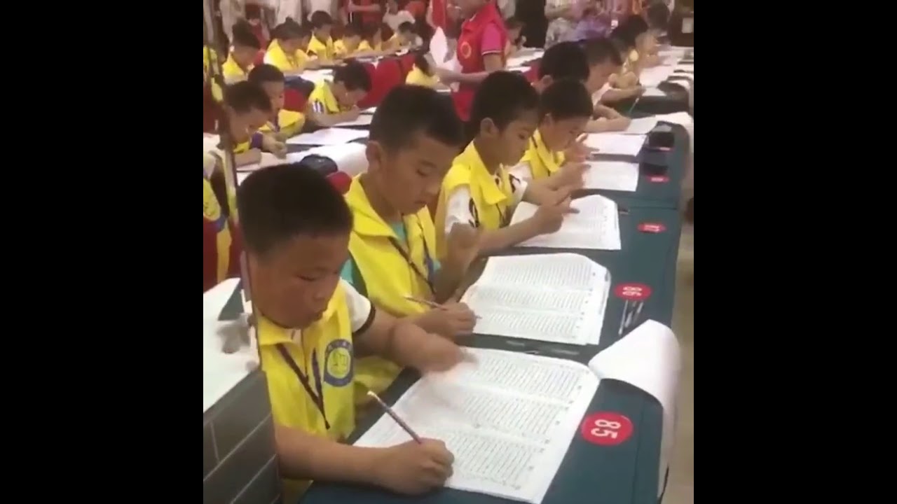 Lightning-Fast Kids Hand Calculator for Quick Math 🧮