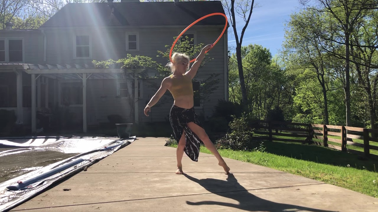 Surreal Hoop Dance to Louis Futon 🎶