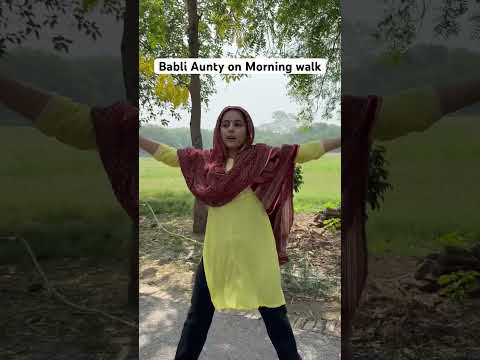 Haryanvi Aunty on Morning walk 🤣 #rakhilohchab #comedy #haryanvi #aunty #funny #morning