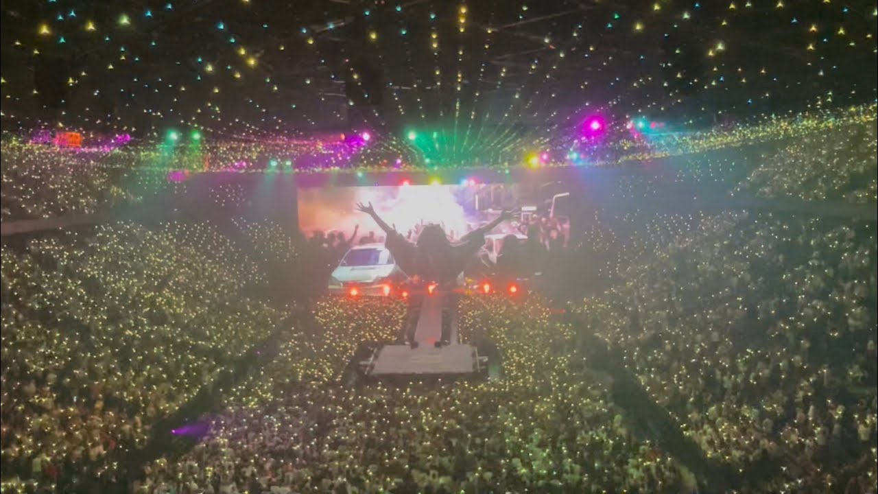 Indochine Live at Accor Arena 2025 🎤