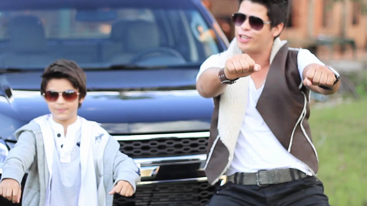 Kaio & Bruninho - Arrocha Que Ela Gosta 🎶 | HD Official Music Video 2012