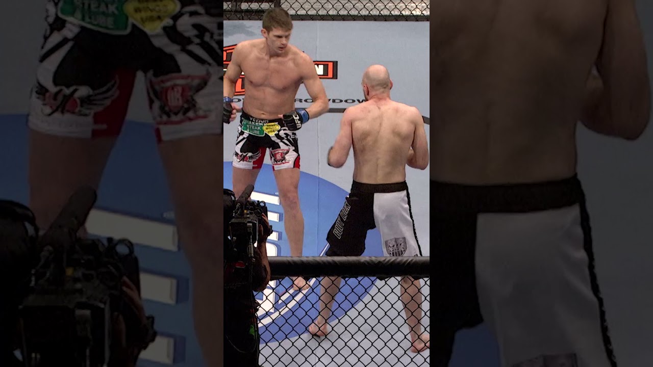 Stephen Thompson's Head Kick Knockout Highlights UFC Debut