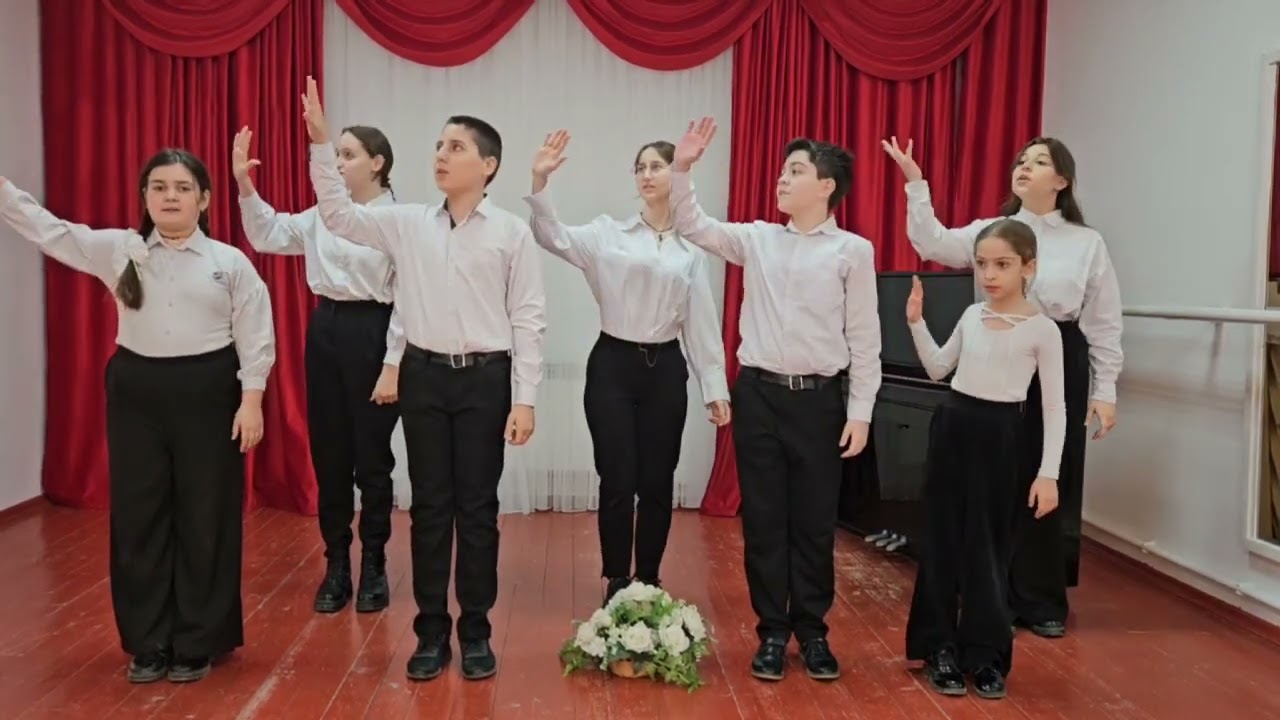 Дружная семья и Россия 🎶