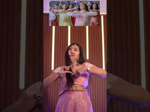 Bole Chudhiyaan | Kareena Kapoor | Hritik Roshan | Sommya Jain #shorts