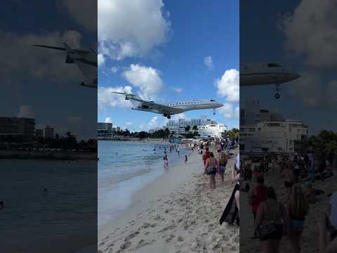 Extremely Low Landing Bombardier Maho Beach - St Maarten SXM - Plane Spotting