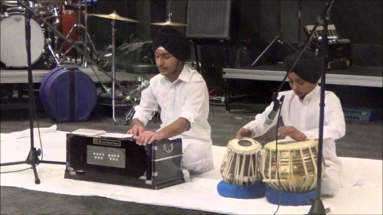 Din Bhi Gavo, Rainee Gavo (Drake University, Des Moines Iowa)