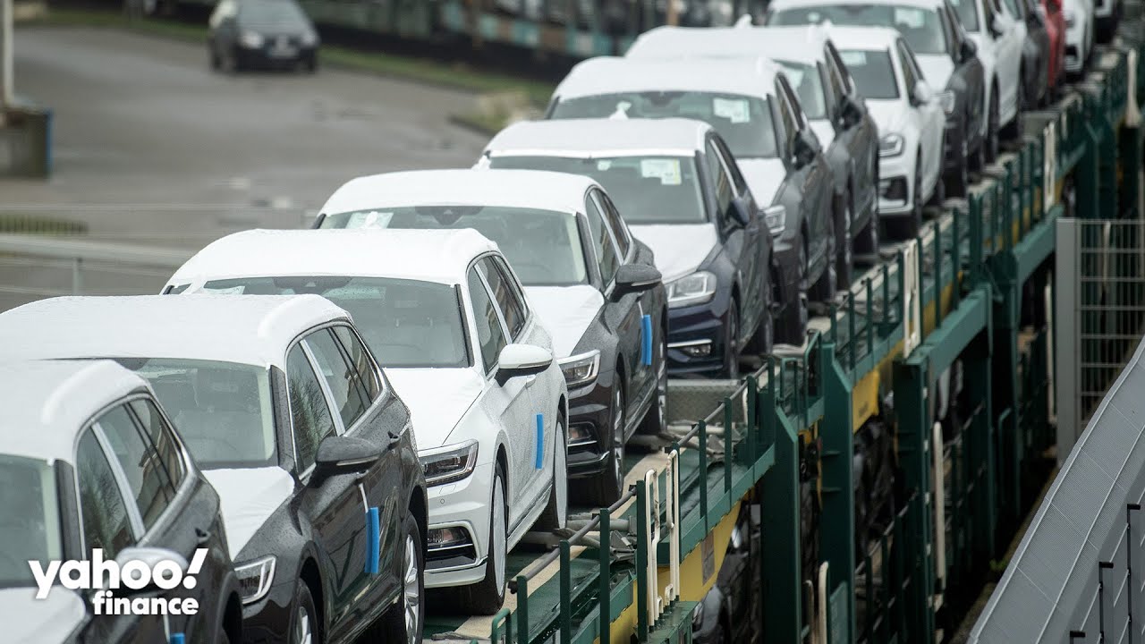 US Auto Sales Hit Recession Levels 🚗