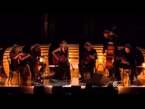 Taylor Swift - Red (CMA Awards 2013)