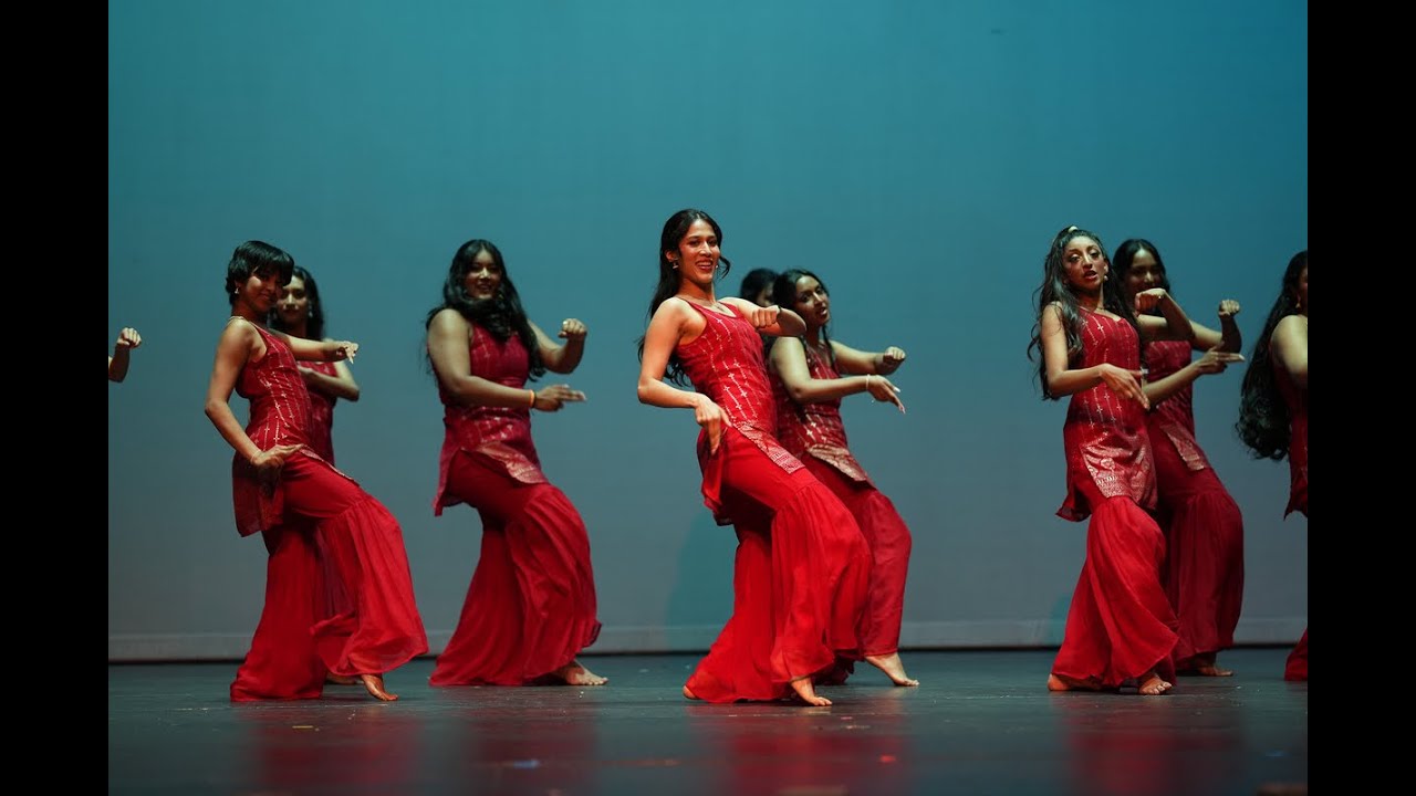 TARAS – Munjya | Bollywood Fusion Dance by Sakhi Patni