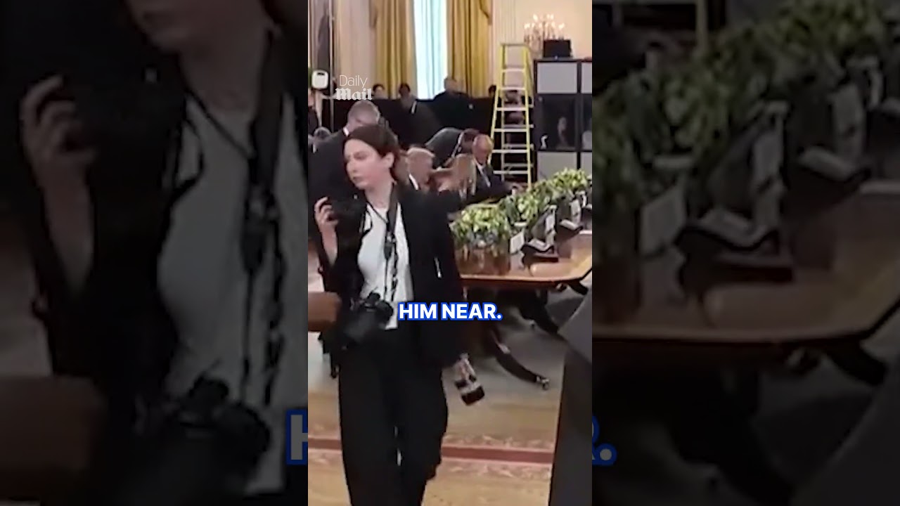 Trump Praises Italy's Prime Minister Giorgia Meloni in Unexpected Hot Mic Moment 🇮🇹