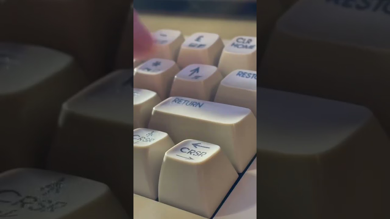 Create a Retro Holiday Sign with a Commodore 64 & Dot Matrix Printer 🎄