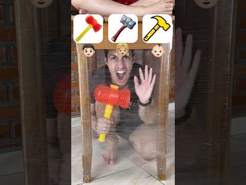 Qual martelo vai rasgar a parede transparente?!😱 #shorts #challenge