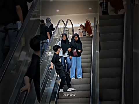 Prank Eskalator Cewek Salting Parah Bikin JJ