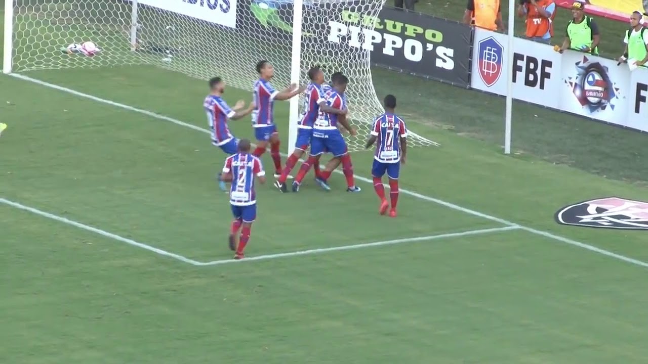 مباراة غريبة بـ 9 بطاقات حمراء والحكم فقط يبقى ⚽