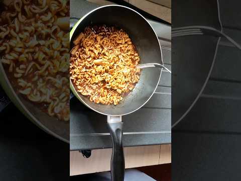 korban Php ❎ korban drakor ✅ kalian mau challenge kita makan mie jenis apa lagi ? #ramyeon #drakor